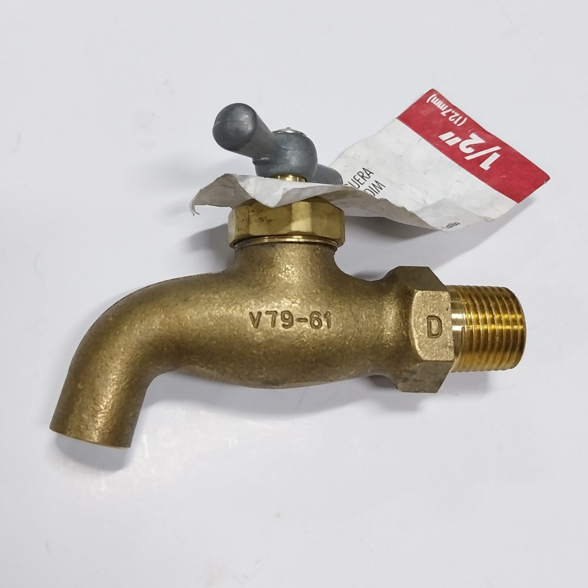 SHARK WALL FAUCET 1/2