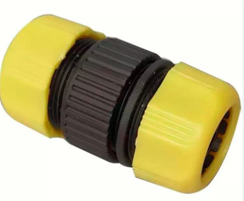 PVC YELLOW HOSE COUPLING 1/2 E-8238